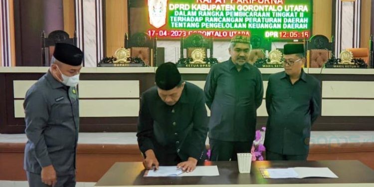 Rapat Paripurna Ranperda