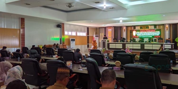 Rapat rekomendasi Pansus DPRD Gorontalo Utara terhadap Laporan Keterangan Pertanggungjawaban (LKPJ) Bupati Tahun anggaran 2022. (foto.istimewa)