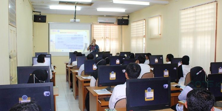 ujian kompetensi PPPK Teknis di UPT BKN Gorontalo. (F. dok BKN Gtlo)