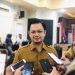 Wakil Walikota Gorontalo, Ryan Kono saat dirinya mengahadiri kegiatan Rapat Paripurna DPRD Kota Gorontalo dalam Rangka Penandatanganan Nota Kesepakatan Rancangan Kebijakan Umum Perubahan Anggaran (KUPA) & Prioritas Plafon Anggaran smntara (PPAS) APBD Kota Gorontalo TA 2023, Selasa (5/9/2023).