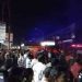 Kobaran api yang melalap dua bangunan di Jalan Agusalim Kota Gorontalo jadi tontonan warga setempat, Ahad (17/9/2023). (Rama/Gopos)