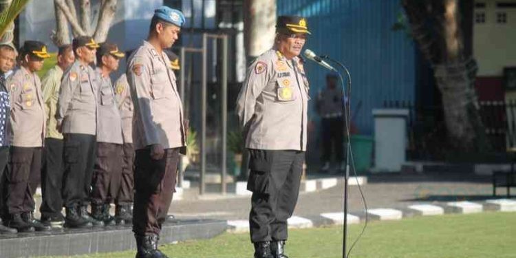 Pasca aksi unjuk rasa di Kabupaten Pohuwato pada Kamis (21/09) yang berujung ricuh, Polda Gorontalo mempertebal keamanan dengan menyiagakan personel gabungan.