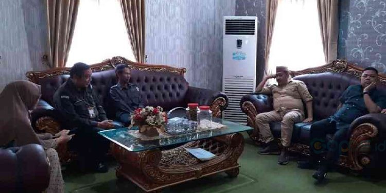 Dewan Perwakilan Rakyat Daerah (DPRD) bersama Bawaslu Kabupaten Bone Bolango mengadakan pertemuan untuk membahas anggaran Pilkada di 2024.