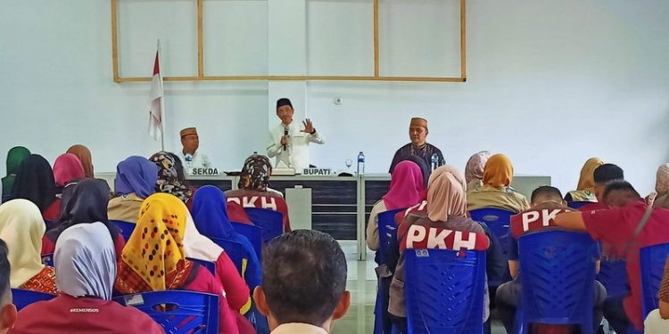 Nelson Minta Pendamping Program PKH Bekerja dengan Baik
