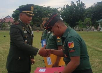 Kodim 1313/Pohuwato menggelar upacara Korps Rapor Pindah Satuan dan Pelepasan Purnawirawan, Jumat (29/9/2023). (Yusuf/Gopos)