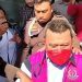 Mantan Direktur PDAM Tirta Bolango, Yusar Laya, meninggalkan gedung Kejati Gorontalo untuk menjalani masa penahanan di Lapas Kelas II A Gorontalo, Jumat (1/9/2023).(Putra/gopos)