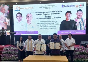 Penandatangan Perjanjian Kerja Sama (PKS) antara KADIN Gorontalo dan Marketplace BeliUMKM pada pembukaan forum bisnis dan Rakorwil 2 KADIN Wilayah Sulawesi di GPCC Kota Gorontalo, Selasa (26/9/2023).
