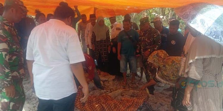 Seorang lansia 81 tahun ditemukan tewas terbakar dalam peristiwa kebakaran di Dusun Upo, Desa Dudepo, Kecamatan Anggrek, Kabupaten Gorontalo Utara.