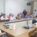 Tim pansus ranperda penyelenggaraan perizinan berusaha di daerah, DPRD Provinsi Gorontalo membahas pelayanan publik di Kantor Dinas Penanaman Modal dan PTSP Kabupaten Bone Bolango, Selasa (5/9/2023). (muhajir/gopos)