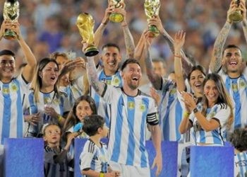 Lionel Messi bersama Timnas Argentina saat merayakan juara dunia ke tiga (foto: instagram @Leo Messi)
