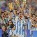 Lionel Messi bersama Timnas Argentina saat merayakan juara dunia ke tiga (foto: instagram @Leo Messi)