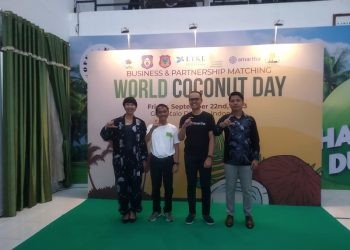 Direktur Amarta, Arya Widyanto bersama Bupati Gorontalo Nelson Pomalingo di sela-sela Bussines Partnership Matching, Jumat (22/9/2023).