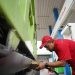 Salah satu operator SPBU saat melakukan pengisian BBM. (F. Pertamina)