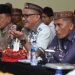 Salah satu tokoh Pohuwato saat menyuarakan aspirasi masyarakat pada rapat Forkopimda Diperluas, Senin (25/9/2023). (F. Humasprov)