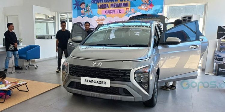 Hyundai Gorontalo memberikan promosi untuk pembelian unit baru Hyundai Stargazer MY22 berupa subsidi senilai Rp35 juta
