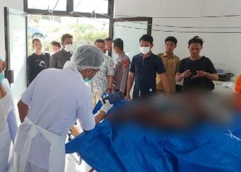 Sesosok mayat jenis kelamin pria ditemukan warga di kompleks Tempat Pelelangan Ikan (TPI), Pelabuhan Kwandang, Kabupaten Gorontalo Utara, Selasa (3/10/2023).