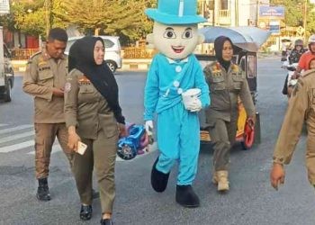 Sejumlah badut-badut penghibur yang ada di Kota Gorontalo akhirnya diamankan pihak Satpol-PP Kota Gorontalo dan Dinas Sosial Kota Gorontalo, Senin (30/10/2023).