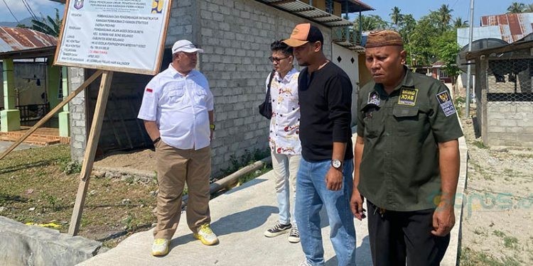 Wakil Ketua Dewan Perwakilan Rakyat Daerah (DPRD) Provinsi Gorontalo meninjau pembangunan akses jalan Desa Bubeya, Kecamatan Suwawa, Kabupaten Gorontalo, Senin (30/10/2023)