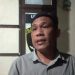 Gunawan Tayabu selaku orang tua GAT korban pengeroyokan di SMA Negeri 2 Limboto usai melaporkan peristiwa itu di PPA Polres Gorontalo.(F. Abin/gopos)