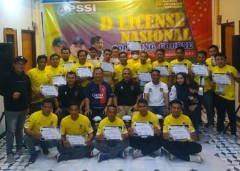 Sebanyak 20 Pelatih Sepakbola Mendapat Lisensi D Nasional, berlangsung di Hotel Family, Kecamatan Marisa, Kamis malam 19/10/2023 (Yusuf/Gopos)