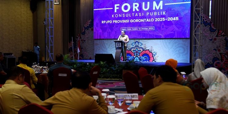 Forum Konsultasi Publik RPJPD 2025-2045 di Hotel Aston, Kota Gorontalo, Selasa (10/10/2023).(F. Haris/Humasprov)
