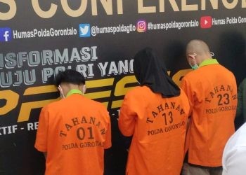 Dua perempuan dan seorang lelaki resmi ditetapkan sebagai tersangka kasus TPPO oleh Polda Gorontalo.(F. Putra/gopos)