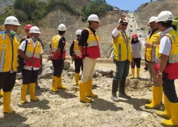 Reses anggota DPRD Bone Bolango dapil Tapa-Bulango cs kali ini meninjau proyek pembangunan Waduk Bulango Ulu, Kamis (16/11/2023).