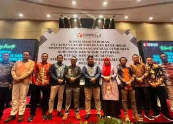Bawaslu Kabupaten Bone Bolango ikut hadir dalam Sosialisasi Pedoman Pelaksanaan Pengelolaan Dana Hibah Pemilihan Khususnya Regional 3 yang diselenggarakan Bawaslu RI di Hotel Novotel Mangga Dua Jakarta Utara, Senin 27/11/2023.