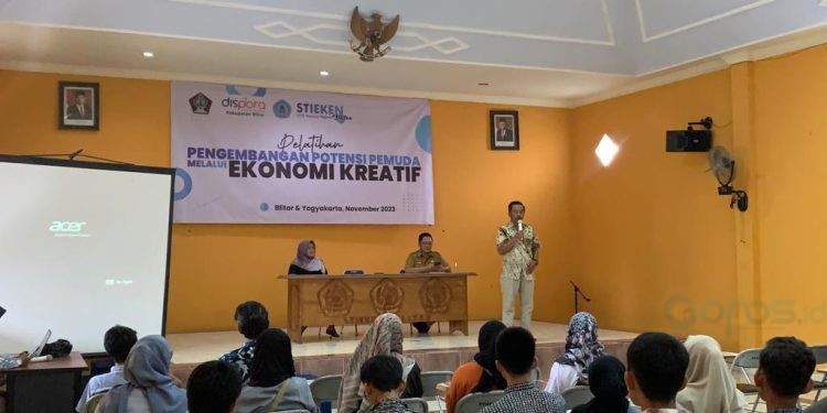 Wakil Ketua DPRD Kabupaten Blitar Mujib Hadiri Pelatihan Pengembangan Potensi Pemuda Lewat Ekonomi Kreatif 