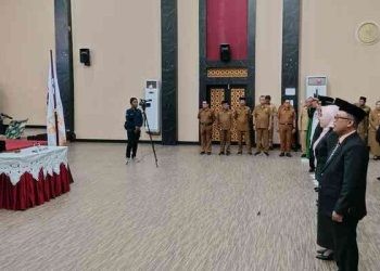 Sebanyak 51 pejabat Administrasi esselon 3 dilantik dan diambil sumpahnya oleh Wali Kota Gorontalo Marten Taha, senin (20/11/2023) di Bandayo Lo Yiladia Kota Gorontalo
