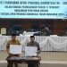 Pengesahan rancangan Perda Provinsi Gorontalo tentang APBD 2024 oleh Ketua DPRD Provinsi Gorontalo, Paris Jusuf bersama Pj Gubernur Gorontalo, Ismail Pakaya. (Engki/Humas Deprov Gorontalo)