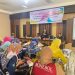 Ketua Tim Kerja Keluarga Berencana dan Kesehatan Reproduksi BKKBN Gorontalo, Ni Nengah Wati saat memberikan arahan kepada penyuluh KB di Kabupaten Bone Bolango, Kamis (16/11/2023). (Foto Indra/Gopos)