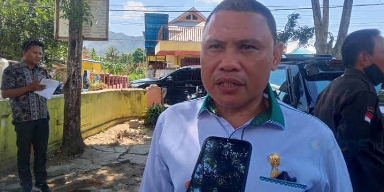 Anggota DPRD Kota Gorontalo Rolly Kadullah.