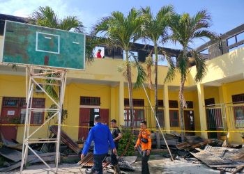 Sisa-sisa reruntuhan pasca kebakaran di SMA Negeri 4 Kota Gorontalo. (F. Putra/gopos)