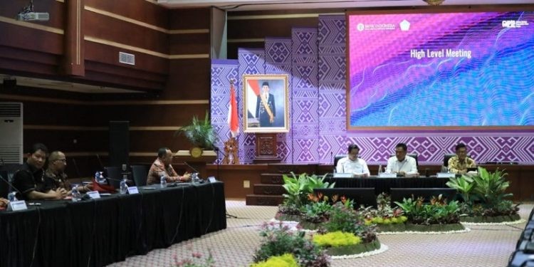 Kegiatan High Level Meeting TPID Sulut yang dibuka langsung oleh Gubernur Sulut Olly Dondokambey yang turut dihadiri Pj Wali Kota Kotamobagu Asripan Nani.