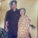 Hamim Pou kala foto bersama dengan Almarhumah sang ibu, Khajarah Van Gobel. (Foto Istimewa)