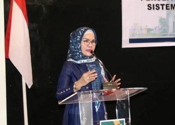 Plt Bupati Merlan S. Uloli saat membuka kegiatan Pelatihan Teknis Pemuktahiran Data P3KE di Grand 1 Hotel Kota Gorontalo , Sabtu (18/3/2023), (Foto Yudi/Sespri)