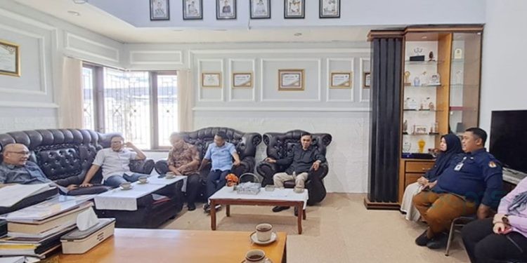 Kunjungan Komisi I Deprov Gorontalo di KPU Bone Bolango, Selasa (21/11/2023) (muhajir/gopos)