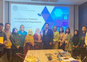 program Partnership Agreement sebagai Implementasi Matakuliah Perbandingan Hukum untuk ke-dua kalinya di Bangkok thailand.