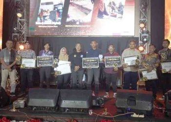 Komunitas Informasi Masyarakat (KIM) award yang diselenggarakan tahun 2023 ini diharapkan dapat mendorong transformasi digital di Kota Gorontalo.