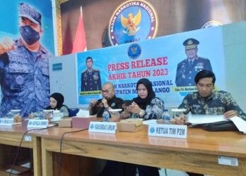 BNNK Bone Bolango saat menggelar Press Release Akhir Tahun 2023 di Ruang Rapat BNNK Bone Bolango, Jumat (22/12/2023). (Foto Indra/Gopos)