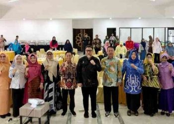 Pelaksanaan pertemuan cegah pernikahan dini, di Hotel El Madinah, Kota Gorontalo, pada Jum’at (1/12/2023), yang dilaksanakan oleh Pemerintah Provinsi Gorontalo. (Foto – Fadil)