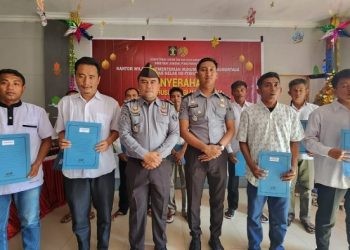 Sedikitnya sembilan warga binaan Lapas Pohuwato menerima remisi khusus Natal 2023, Senin (25/12/2023).