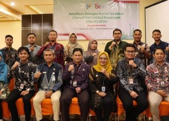 Pelatihan petugas SNLIK 2024 yang diselenggarakan oleh BPS Provinsi Gorontalo bekerja sama dengan Kantor Otoritas Jasa Keuangan Sulutgomalut, di Hotel Grand Q Kota Gorontalo, Kamis (07/12/23) (vivi/hms)