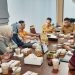 Rapat Komisi I DPRD Provinsi Gorontalo bersama Dinas Transmigrasi dan ESDM Provinsi Gorontalo dalam pembahasan ranperda pertambangan, Selasa, (12/12/2023) (muhajir/gopos)