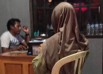 Saksi dari korban melaporkan kasus penganiayaan mahasiswa kader KPMM di Polresta Gorontalo Kota, Ahad (10/12/2023) (istimewa)
