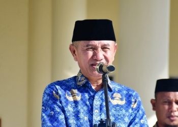 Bupati Pohuwato Saipul Mbuinga saat memimpin apel Korpri, Senin (18/12/2023).