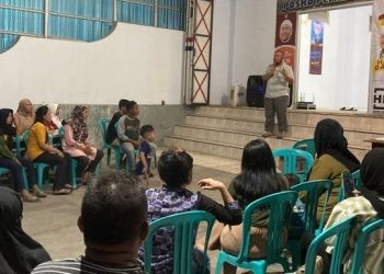 Haji Ramli saat memberikan sambutan di hadapan massa pendukungnya. (foto.istimewa)