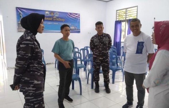 Kunjungan Kadinkes Provinsi Gorontalo Anang S. Otoluwa di Klinik Lanal Gorontalo.