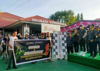 Peringati Hari Bakti Imigrasi Ke-74, Imigrasi Gorontalo Helat Gowes dan Jalan Sehat